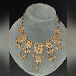 Elegant Gold Statement Necklace